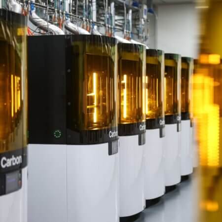 OECHSLERの太倉工場内に設置されたCARBPN製3Dプリンター群（出典：OECHSLER）