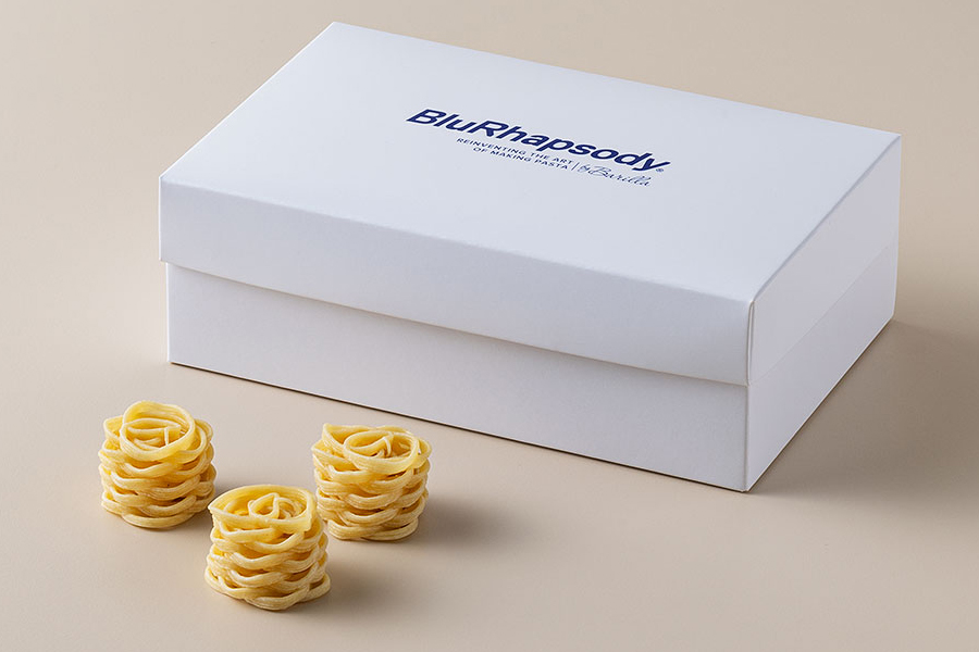 イタリア最大級の食品会社で、パスタメーカーのBarilla社が、自社が展開中の3Dプリントパスタブランド「BluRhapsody」において、新作となる「SPAGHETTO 3D」の販売を開始した。価格は15.9ユーロ（約2,500円）。画像は新作の3Dプリントパスタ「SPAGHETTO 3D」（出典：Barilla社）