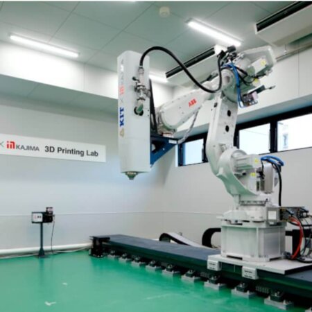 ロボットアーム式3Dプリンター（出典：金沢工業大学）