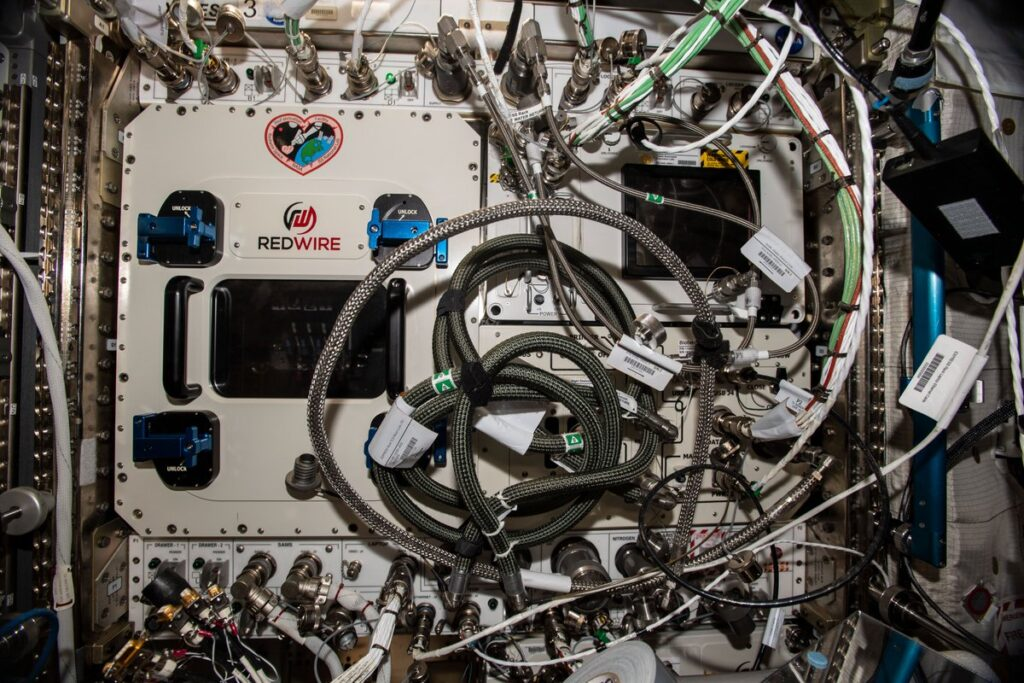 ISSに設置されたバイオファブリケーション施設（BFF）