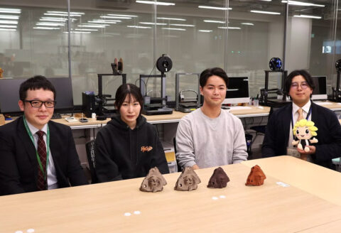 玉川大学プレスリリースより、関係者の集合写真。
