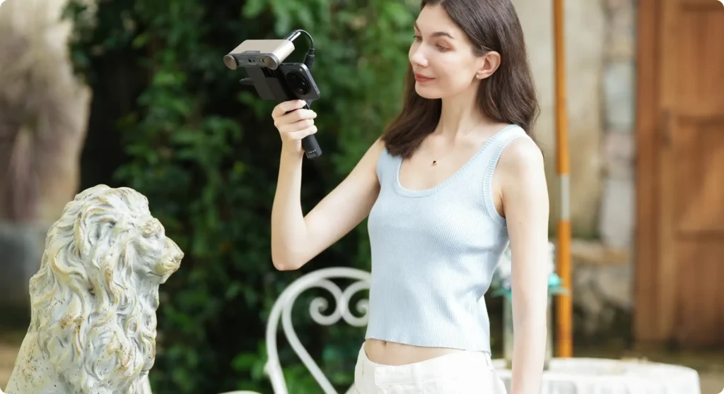 屋外スキャンに対応。ただし直射日光下での使用は避ける必要がある。(出典:サンステラ)